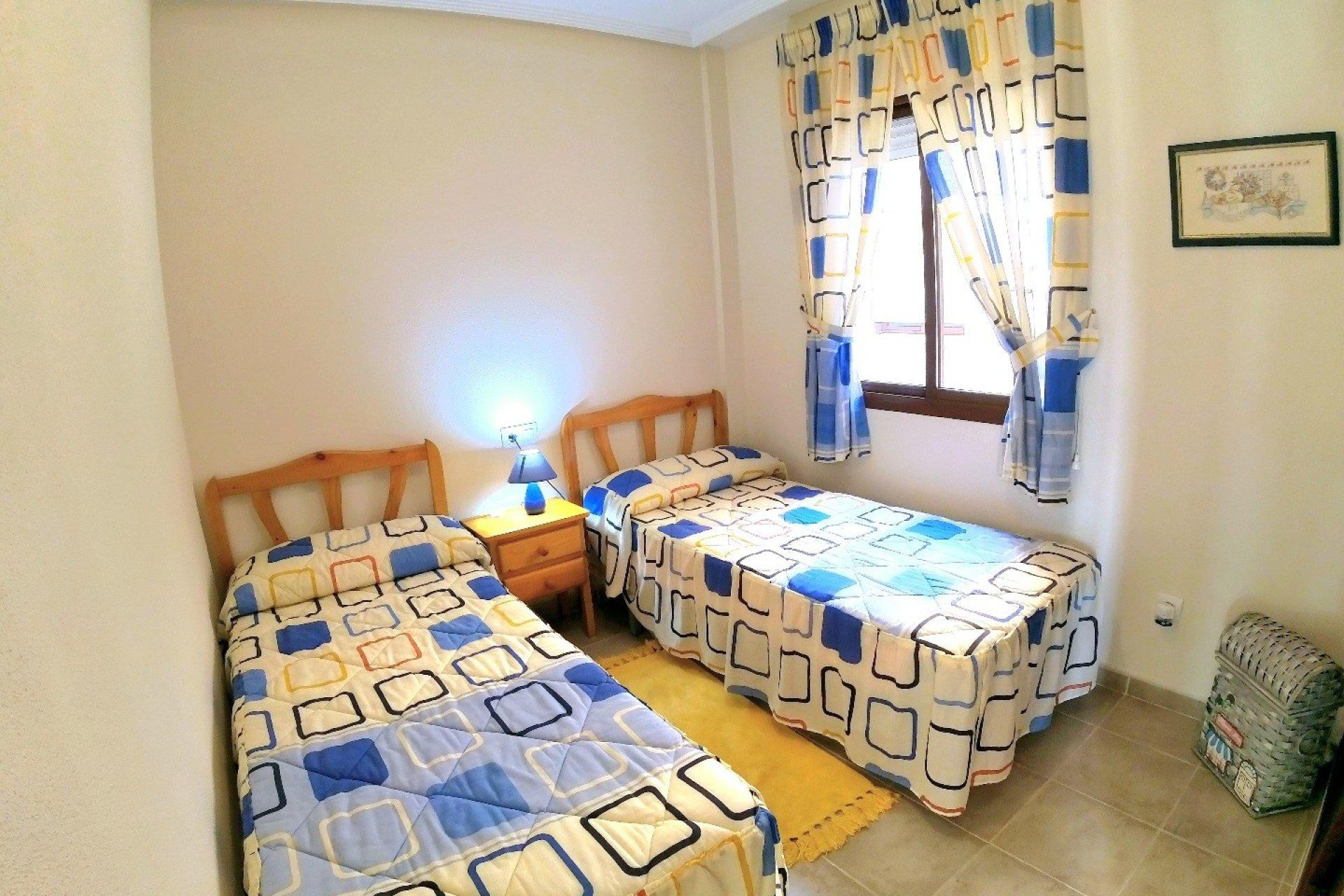 Resale - Apartment / flat - Torrevieja - Torrejón