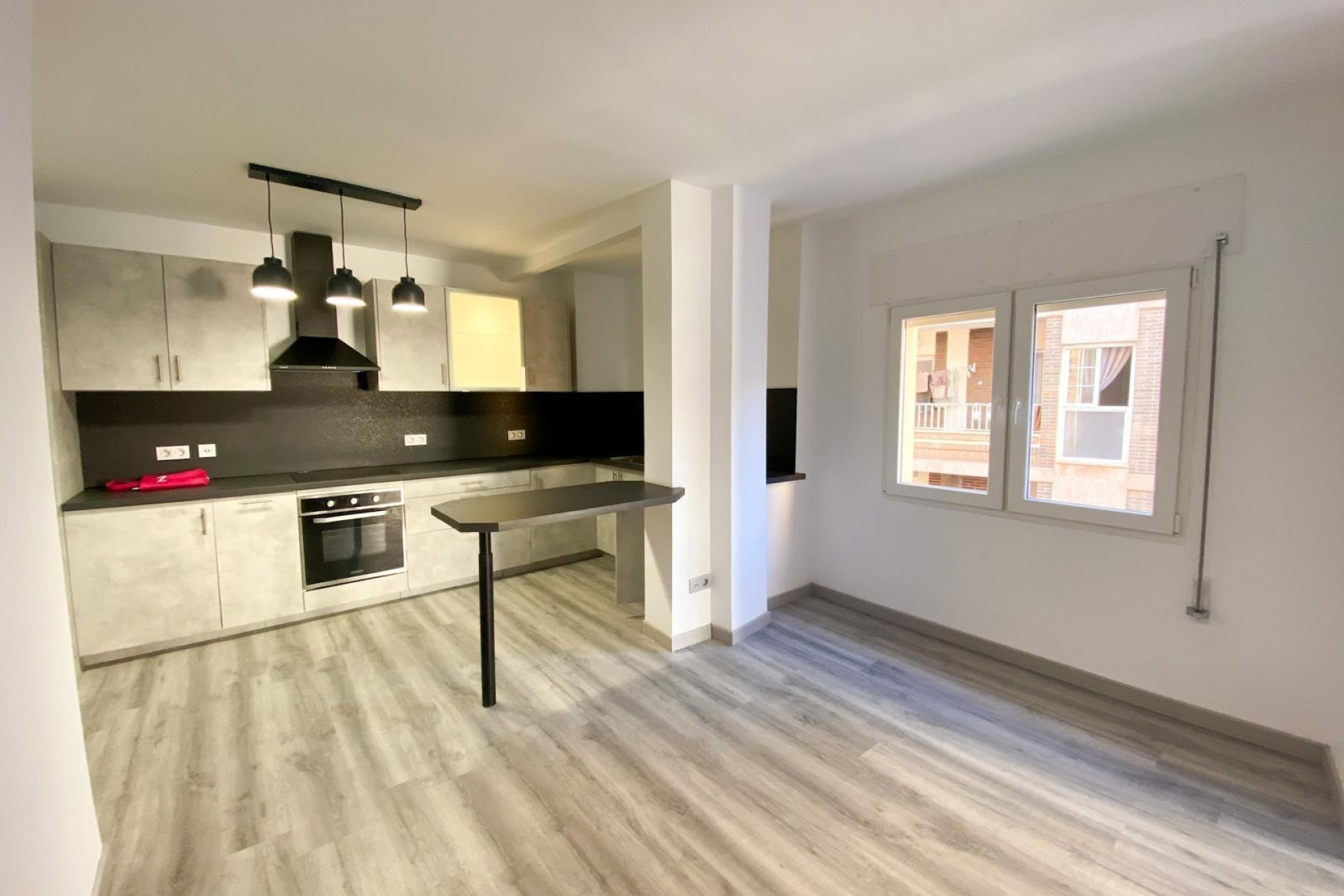 Resale - Apartment / flat - Torrevieja - torrevieja