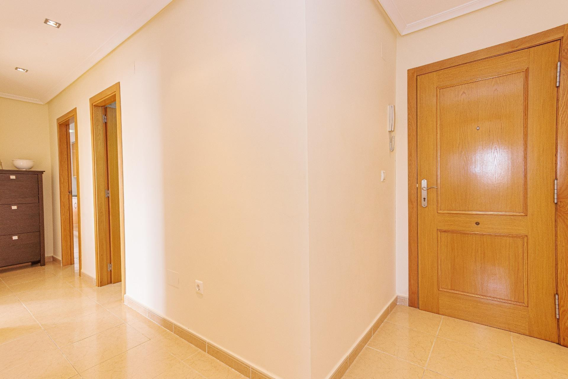 Resale - Apartment / flat - Torrevieja - torrevieja