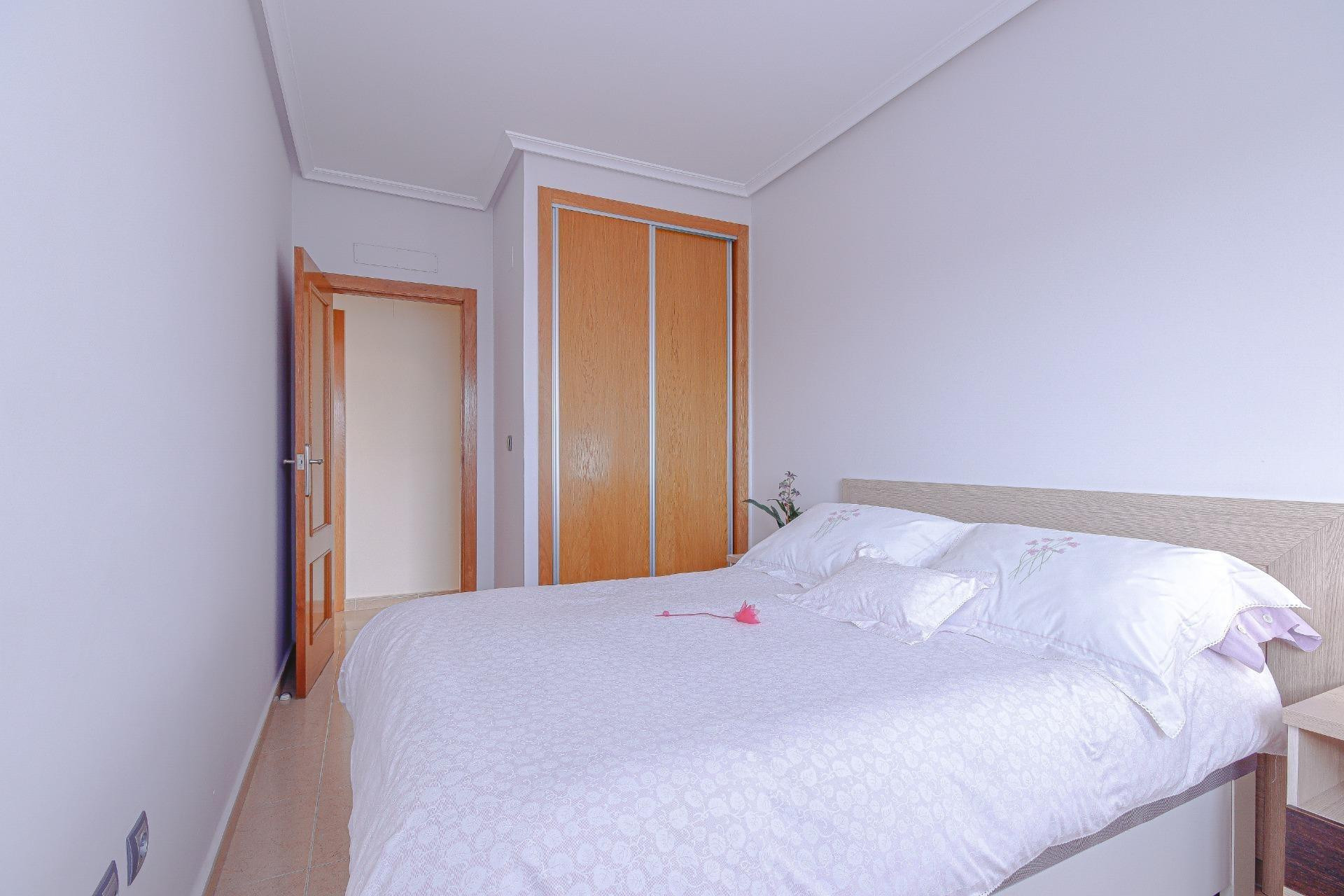 Resale - Apartment / flat - Torrevieja - torrevieja