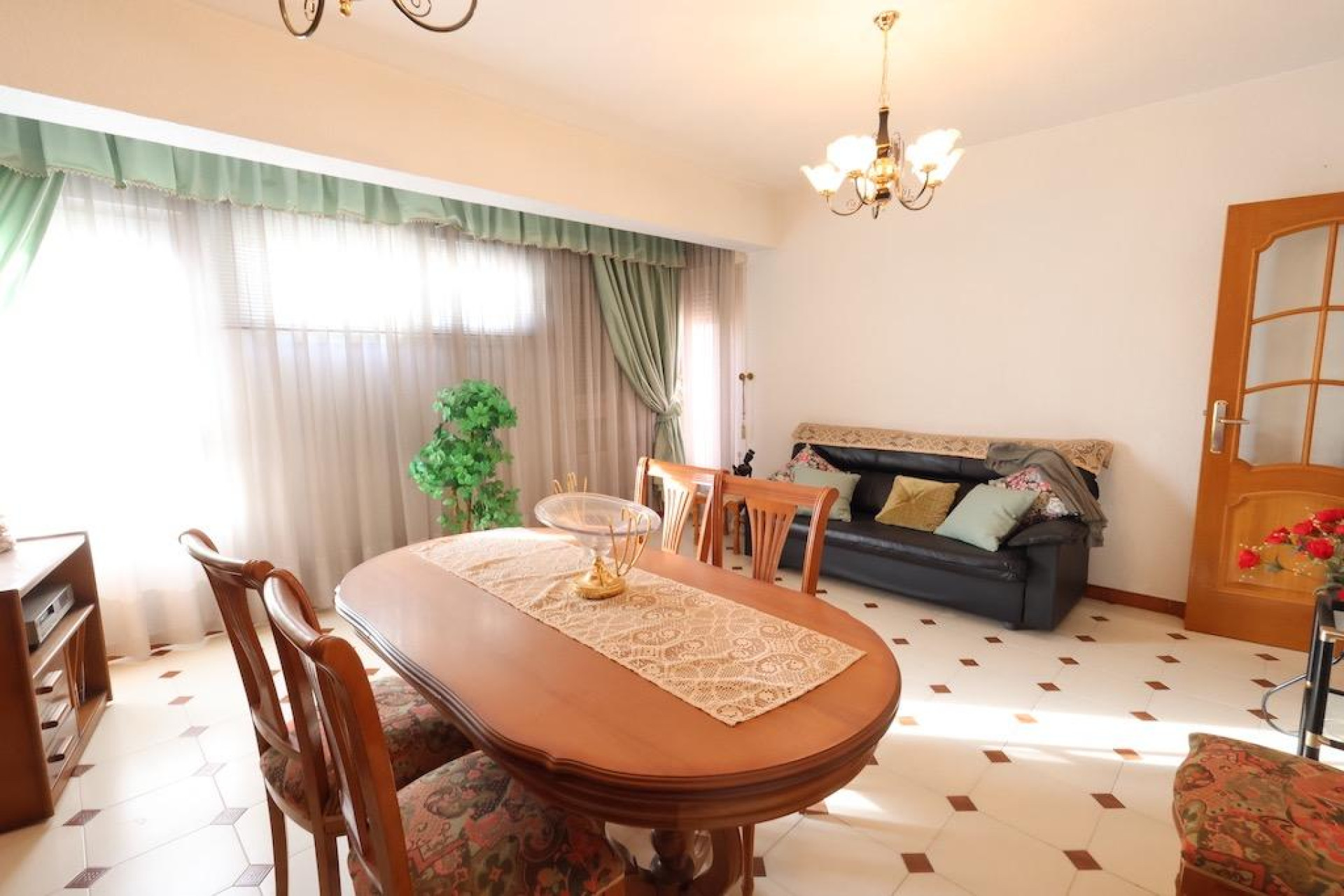 Resale - Apartment / flat - Torrevieja