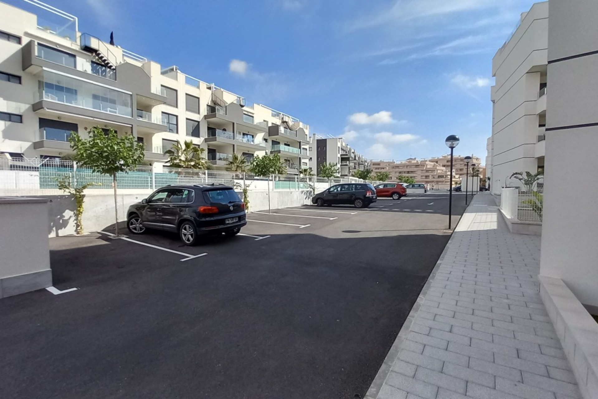 Resale - Apartment / flat - Villamartin