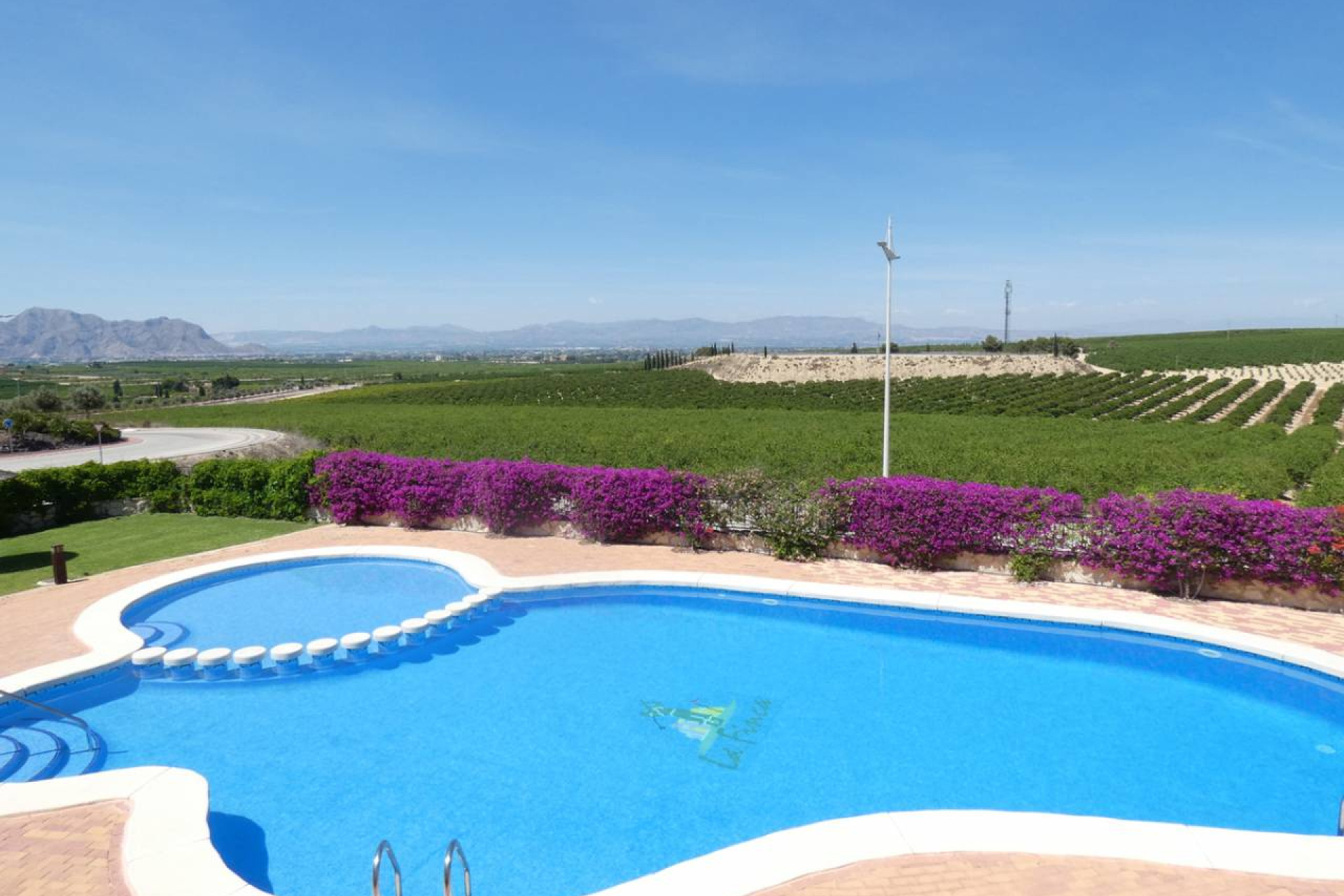 Resale - Bungalow - Algorfa - La Finca Golf