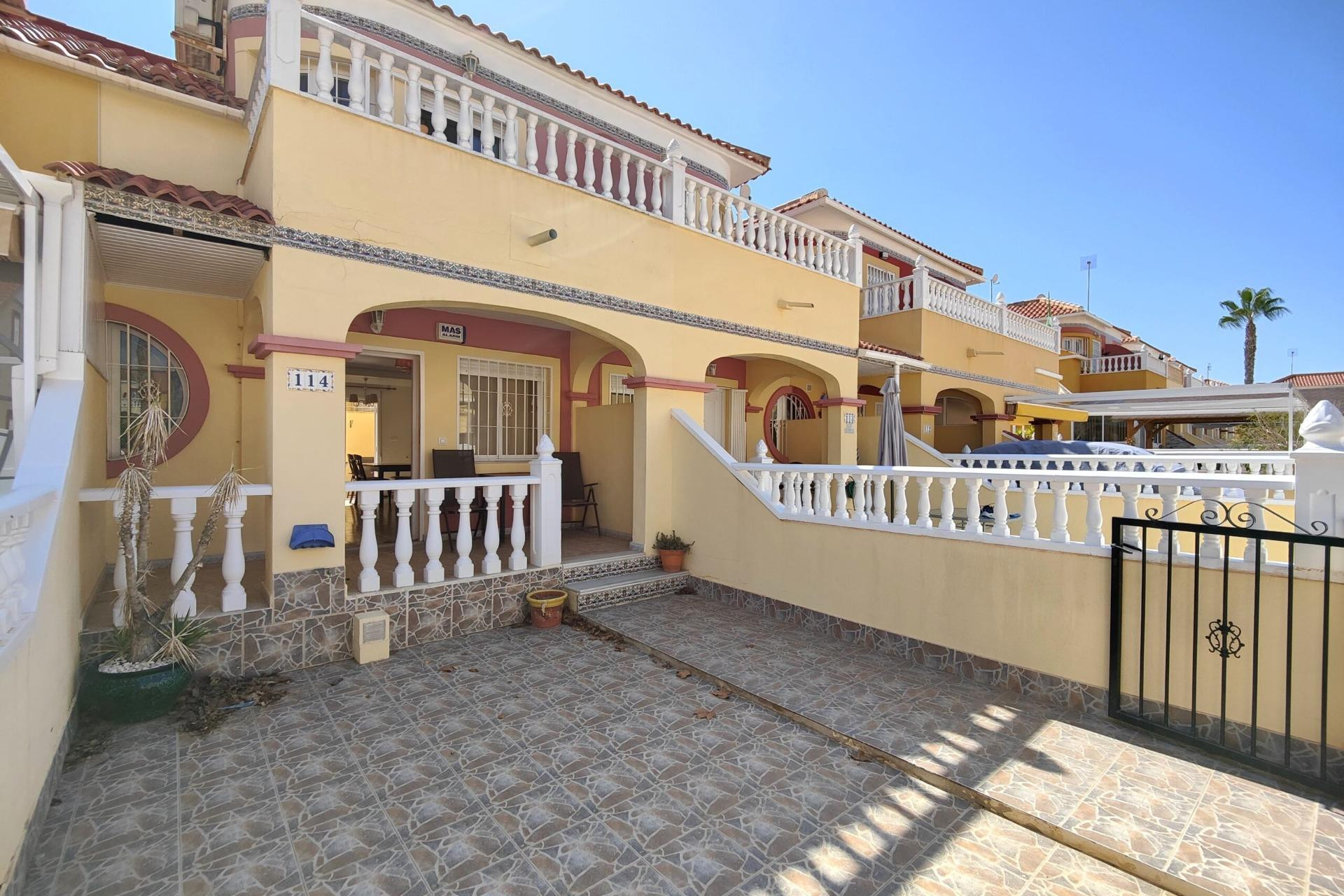 Resale - Bungalow - Orihuela Costa - Cabo Roig