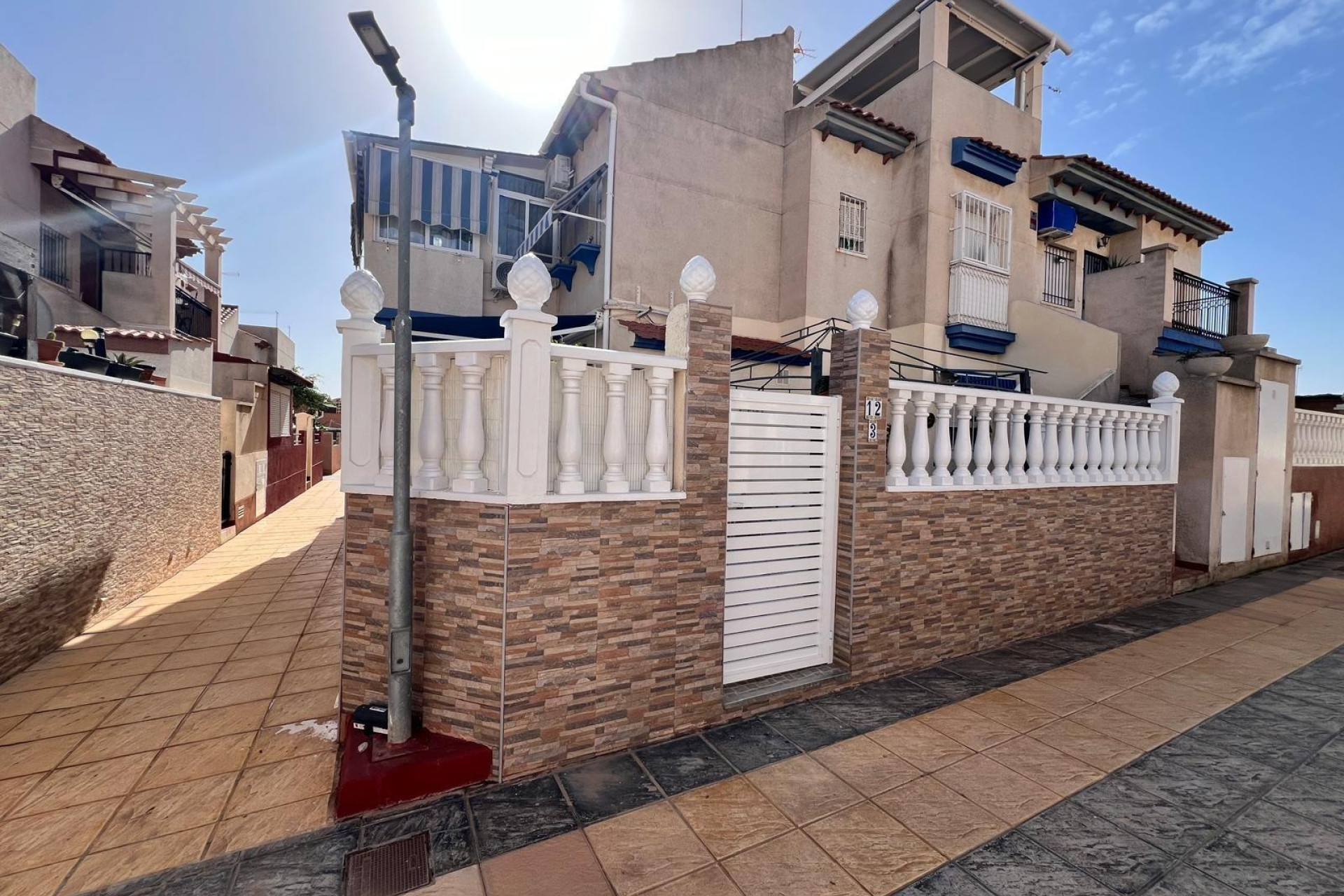 Resale - Bungalow - Orihuela Costa - La Zenia