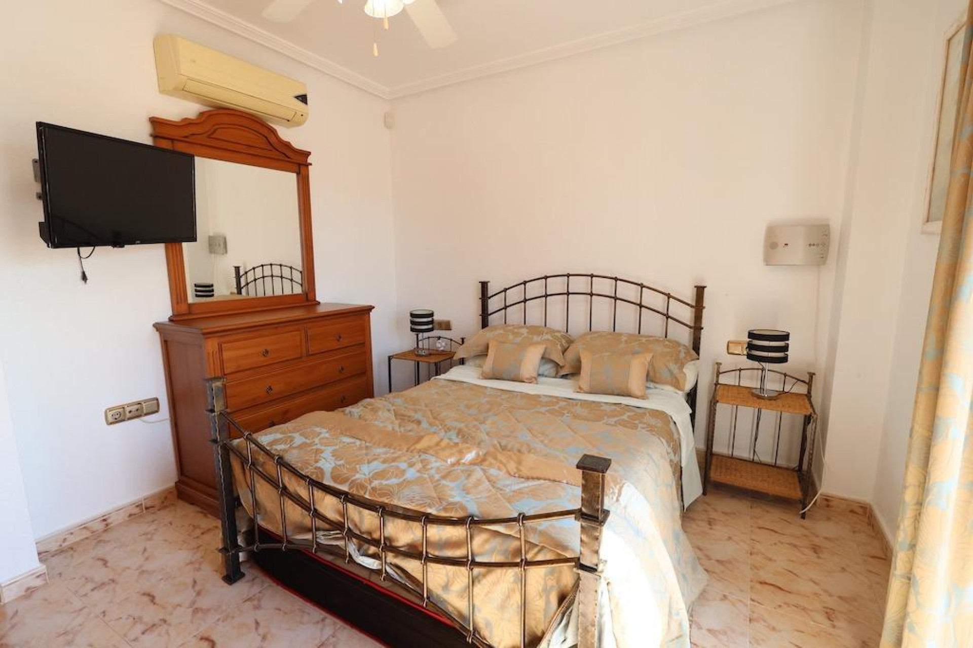 Resale - Bungalow - Orihuela Costa - Montezenia