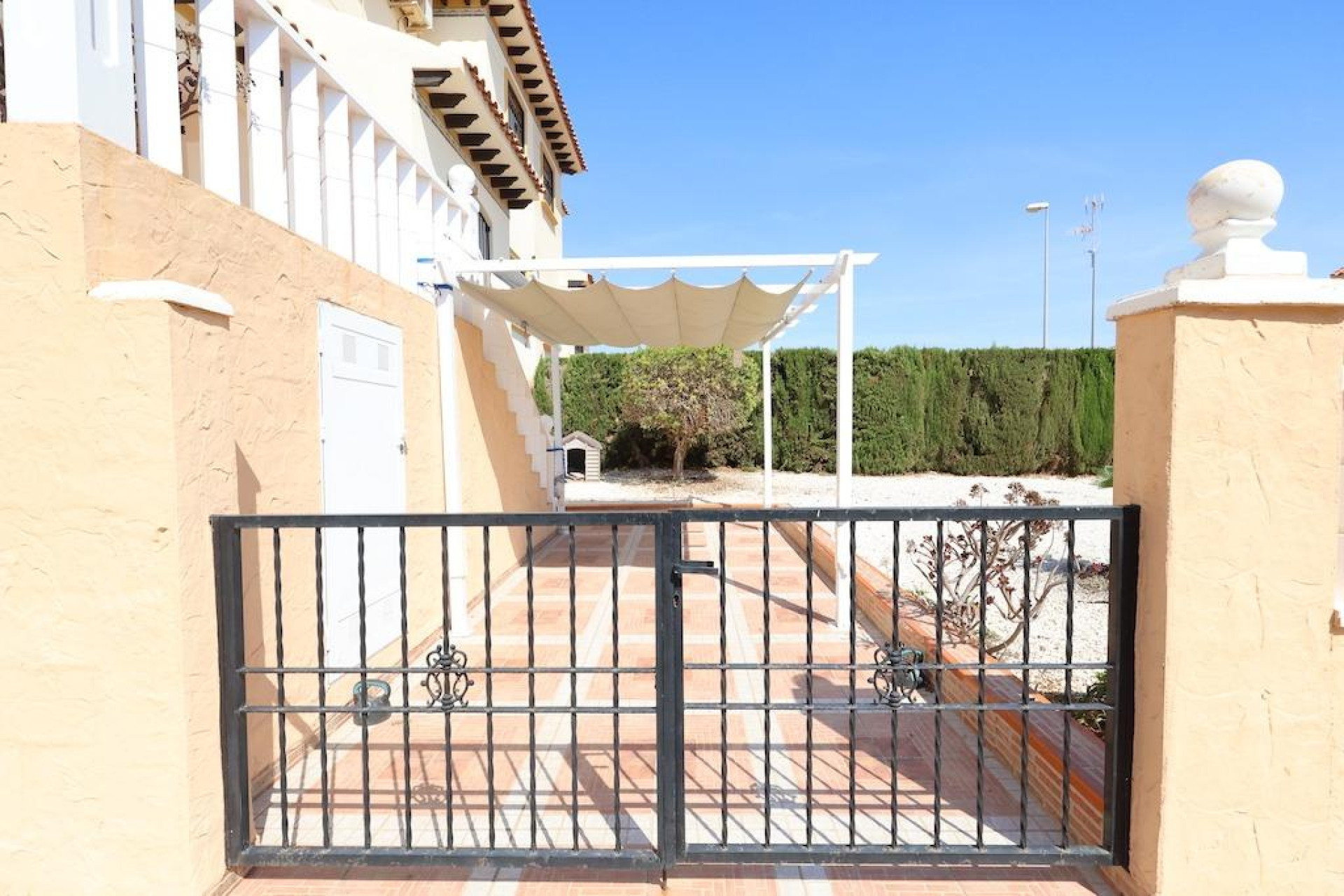 Resale - Bungalow - Orihuela Costa - Montezenia