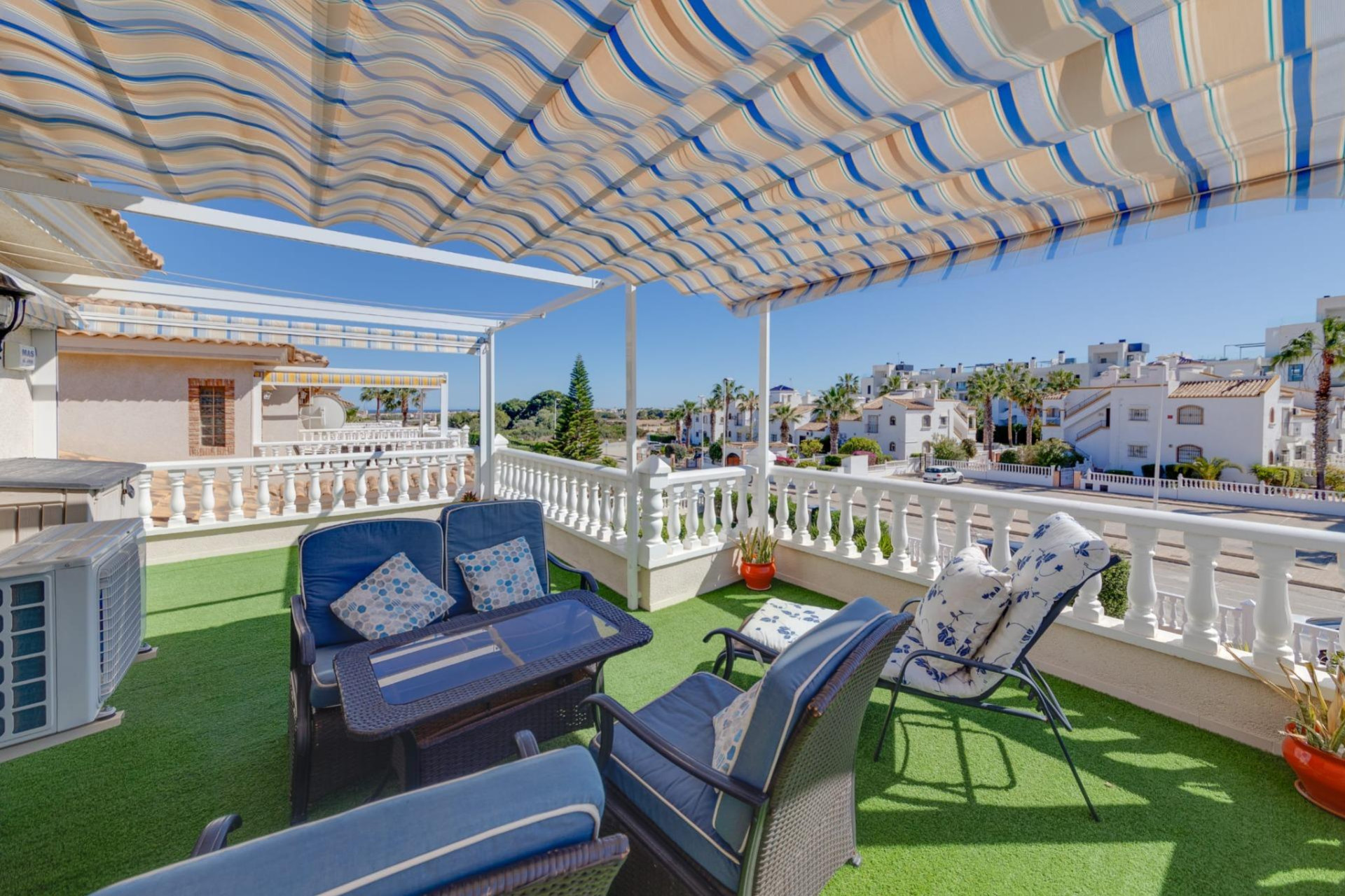 Resale - Bungalow - Orihuela Costa - Montezenia