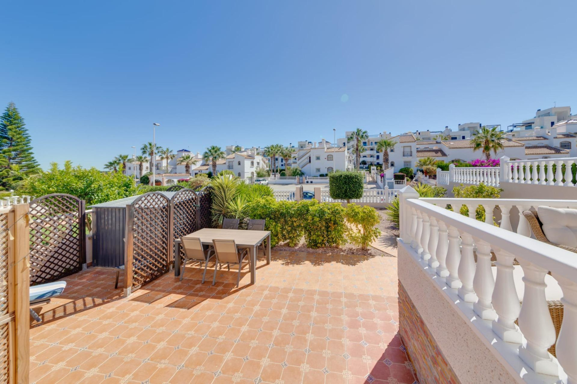 Resale - Bungalow - Orihuela Costa - Montezenia