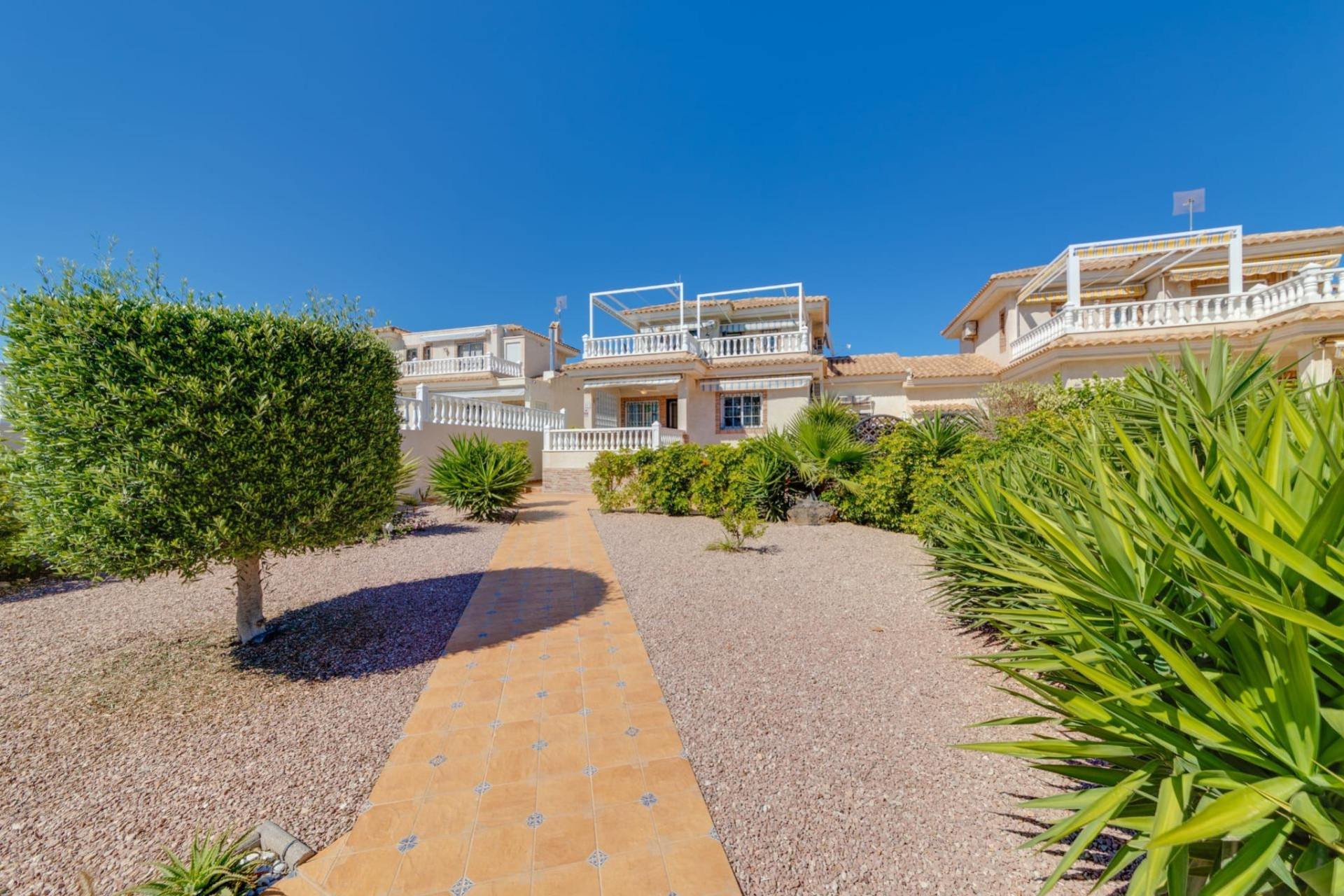 Resale - Bungalow - Orihuela Costa - Montezenia