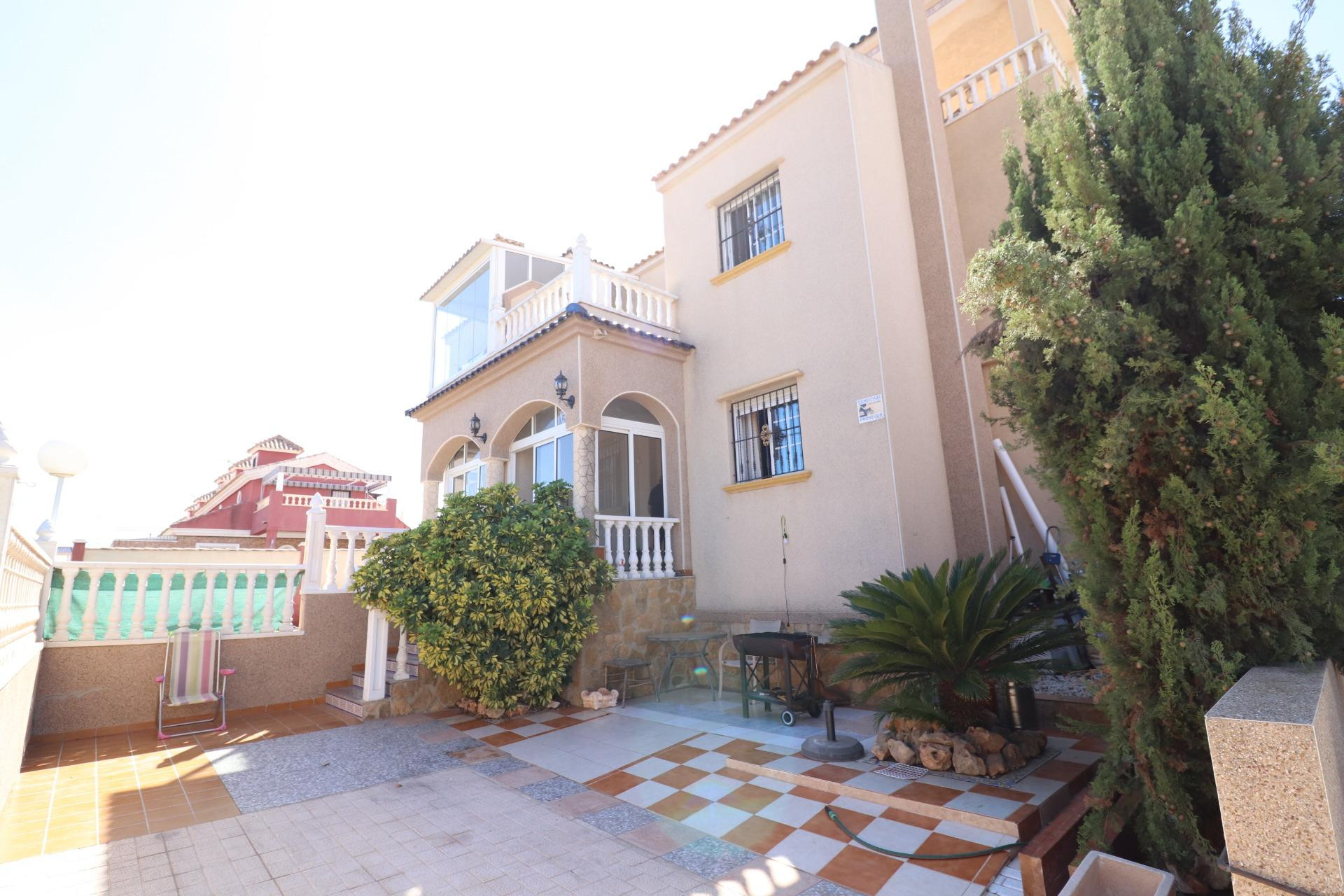 Resale - Bungalow - Orihuela Costa - PAU 26