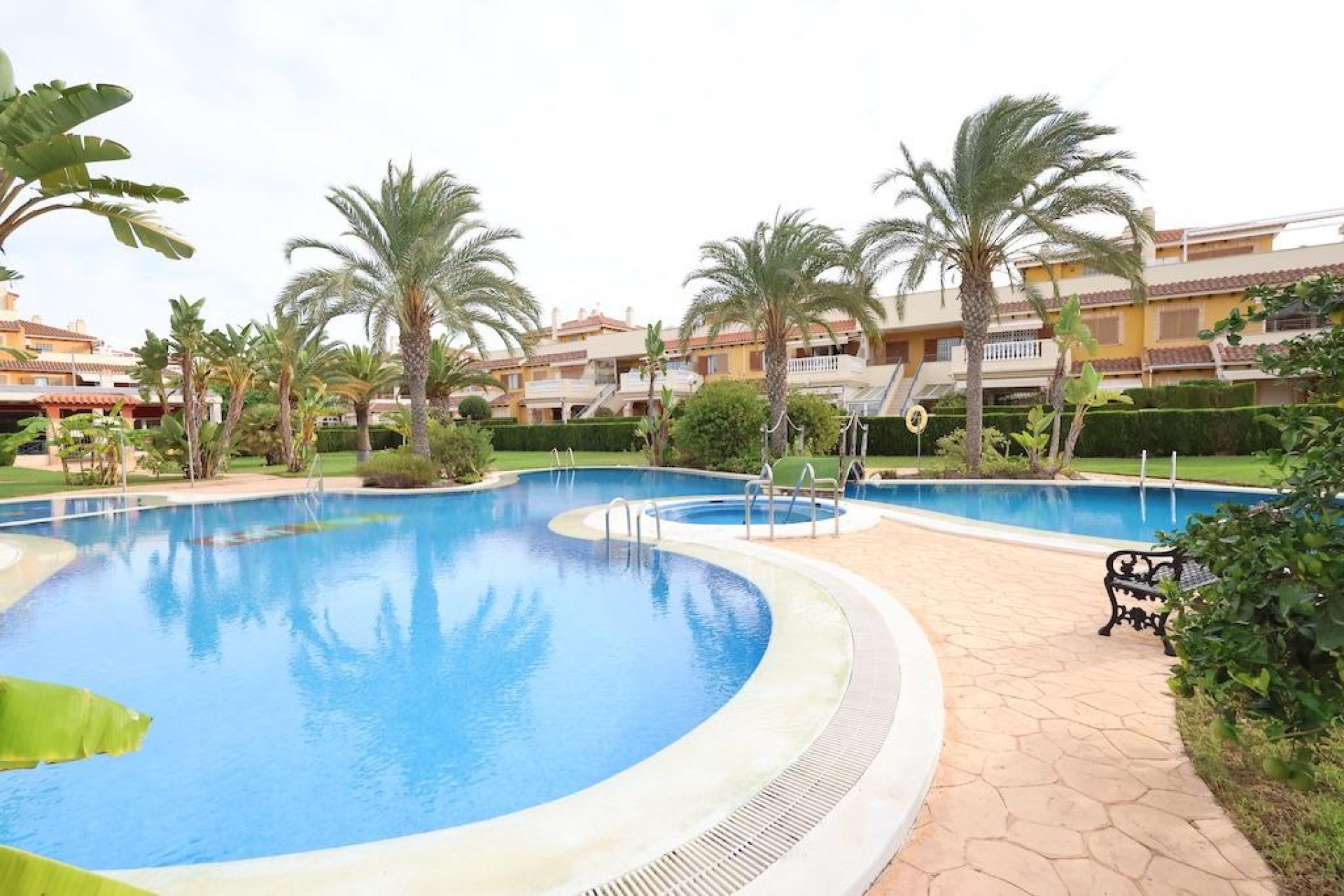 Resale - Bungalow - Orihuela Costa - Punta Prima