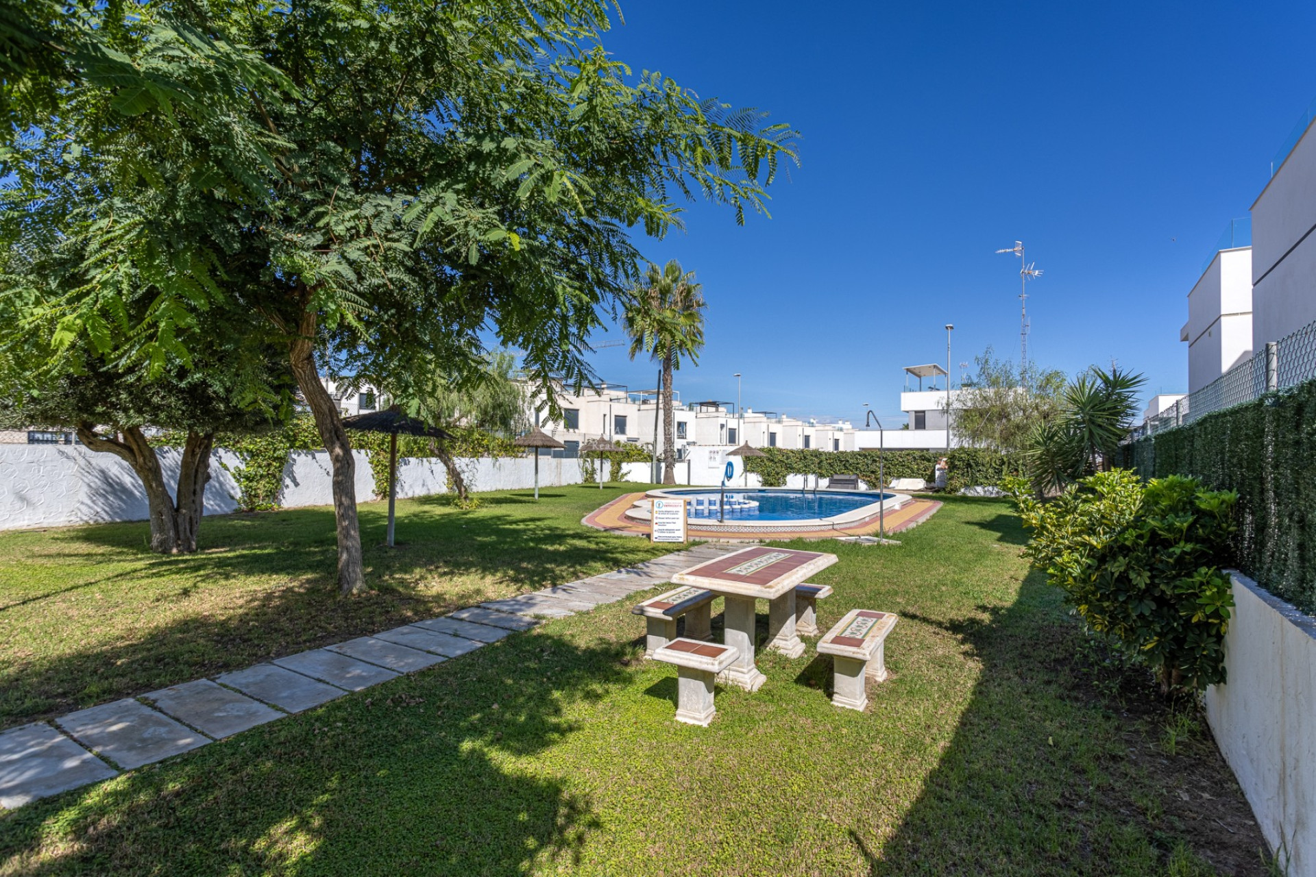 Resale - Bungalow - Orihuela Costa - Villamartín