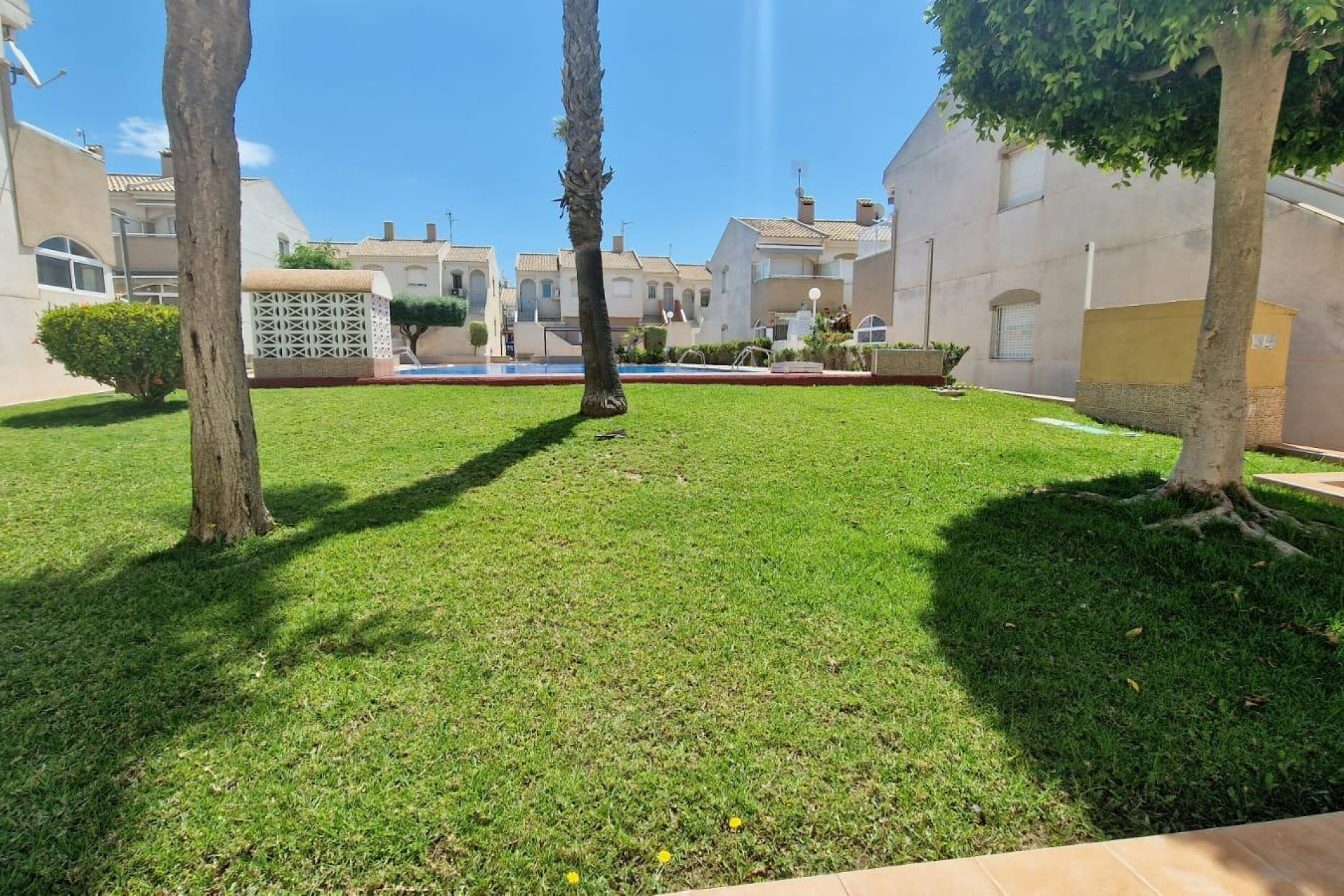 Resale - Bungalow - Torrevieja - Aguas nuevas 1