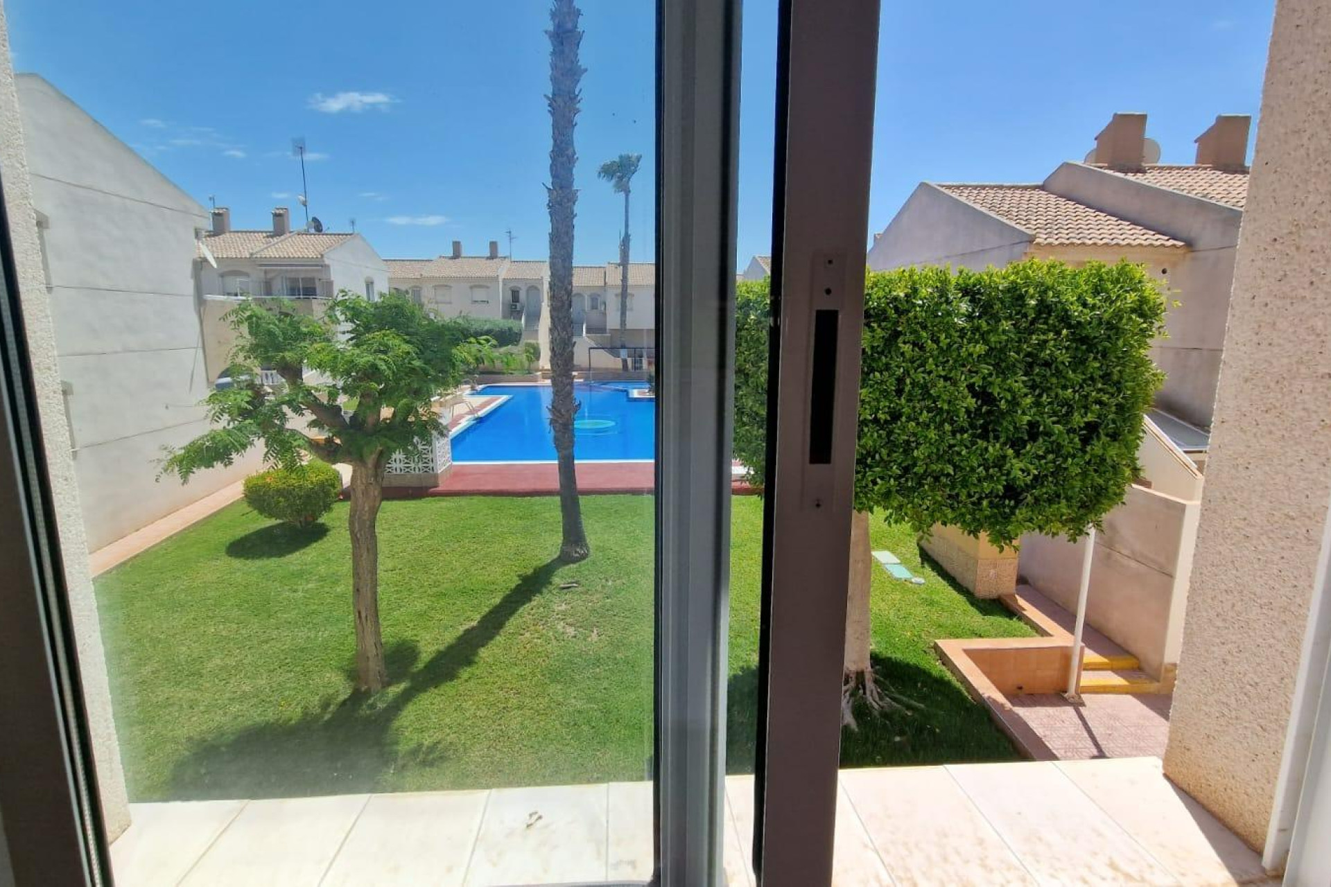 Resale - Bungalow - Torrevieja - Aguas nuevas 1