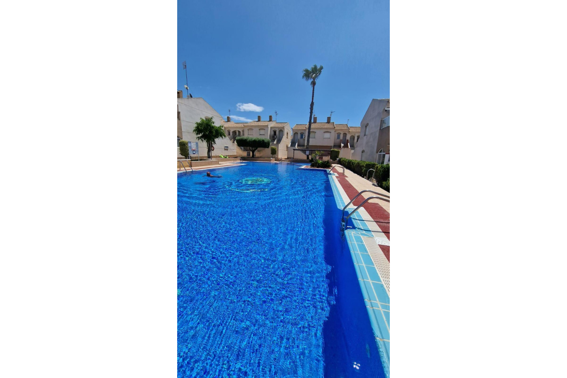 Resale - Bungalow - Torrevieja - Aguas nuevas 1