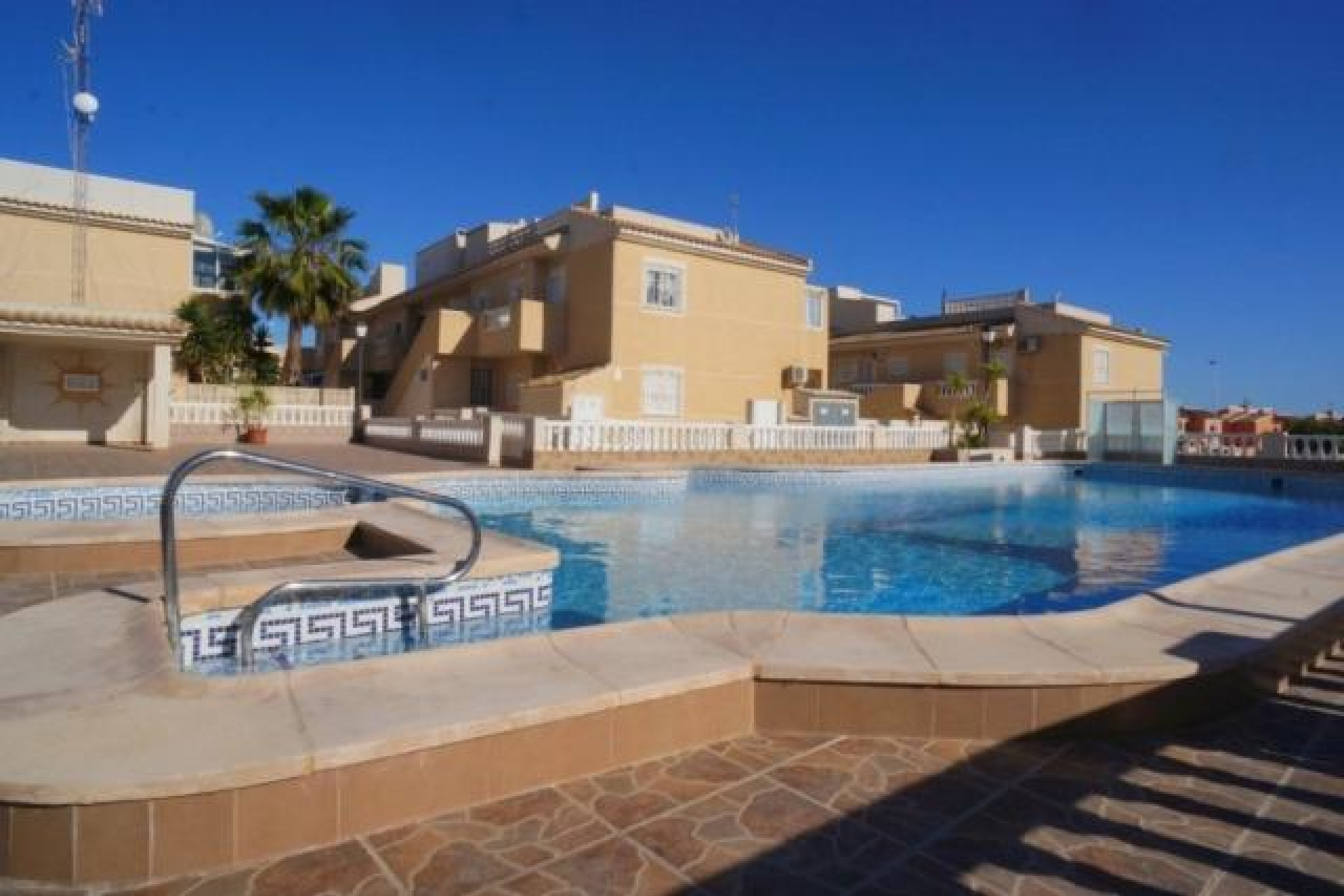 Resale - Bungalow - Torrevieja - Calas blanca