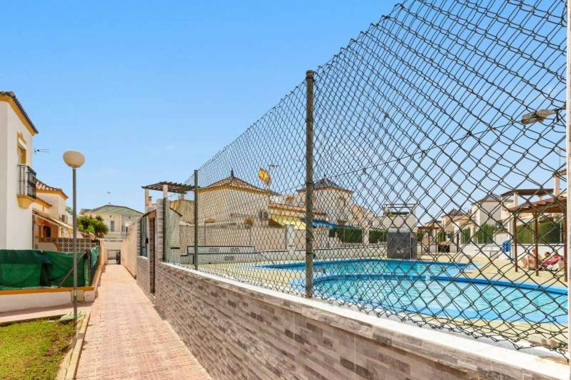 Resale - Bungalow - Torrevieja - Los altos