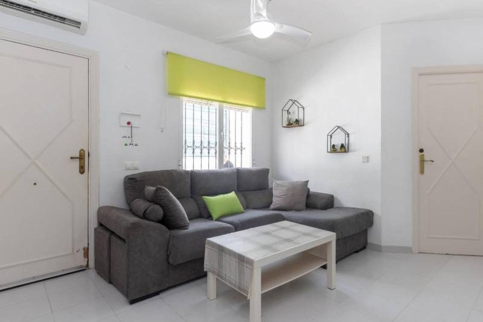 Resale - Bungalow - Torrevieja - Los altos