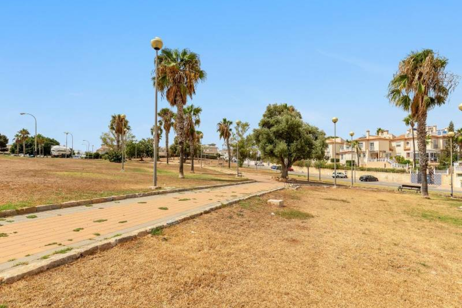 Resale - Bungalow - Torrevieja - Los altos