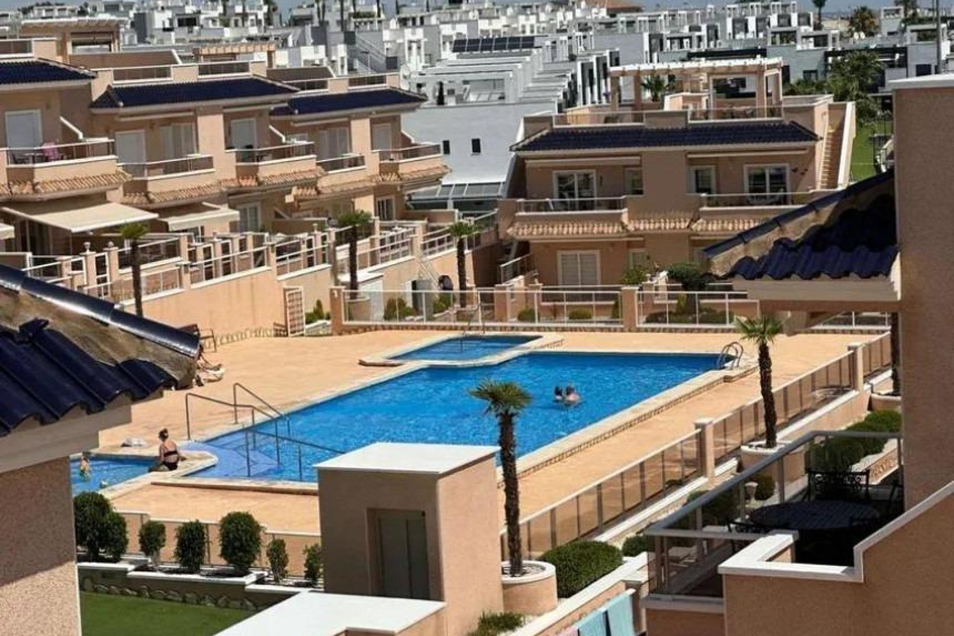 Resale - Bungalow - Torrevieja - Los altos