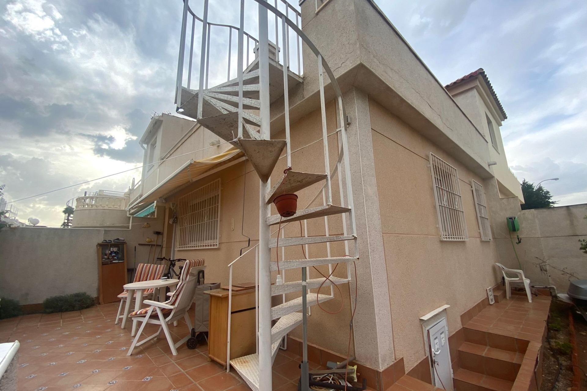 Resale - Bungalow - Torrevieja - Los altos