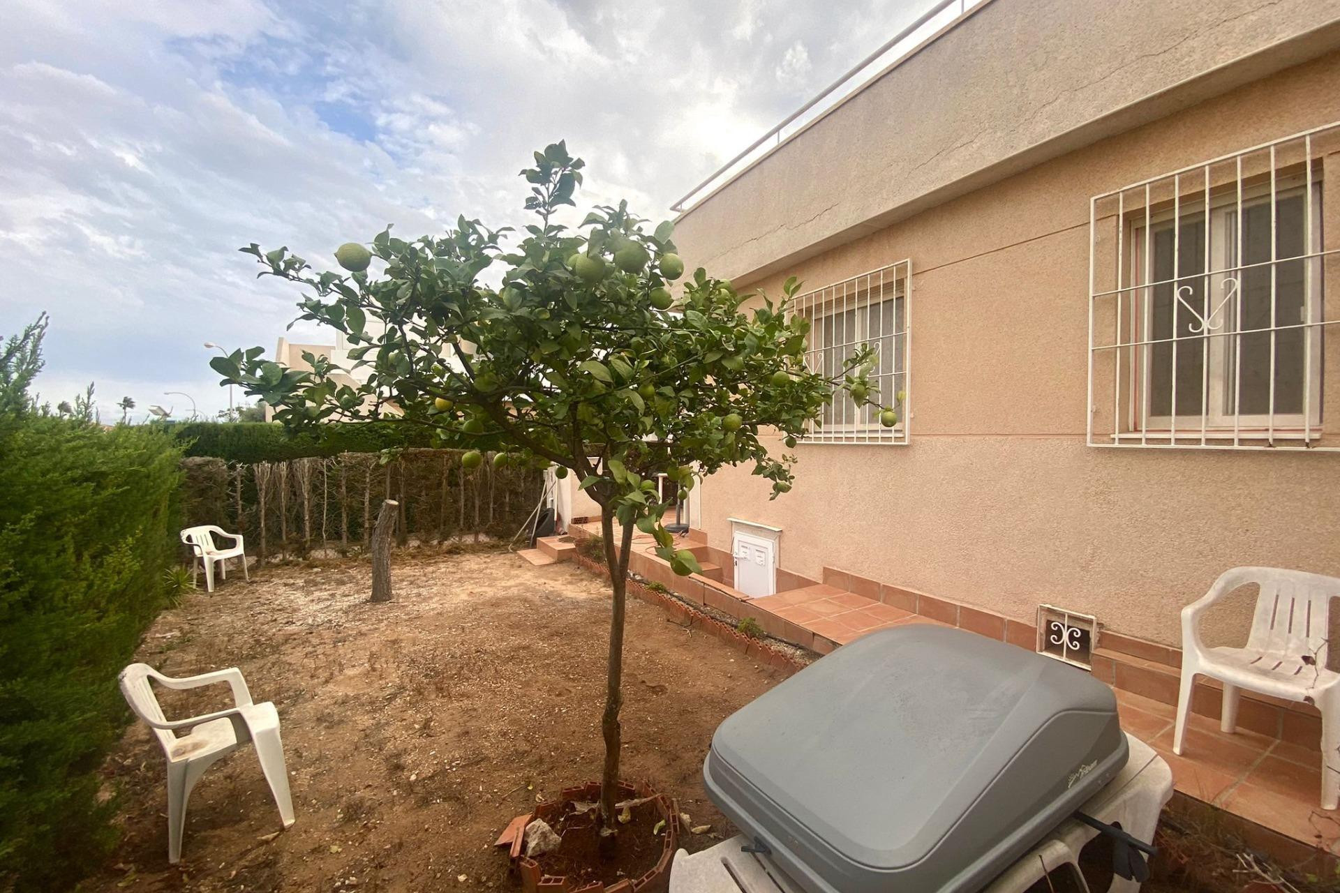 Resale - Bungalow - Torrevieja - Los altos