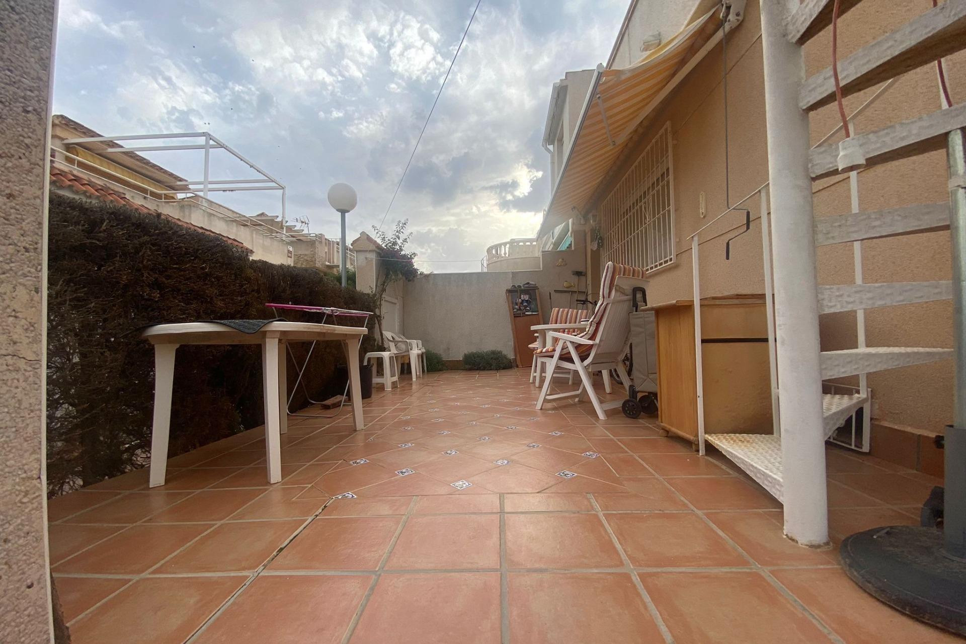 Resale - Bungalow - Torrevieja - Los altos