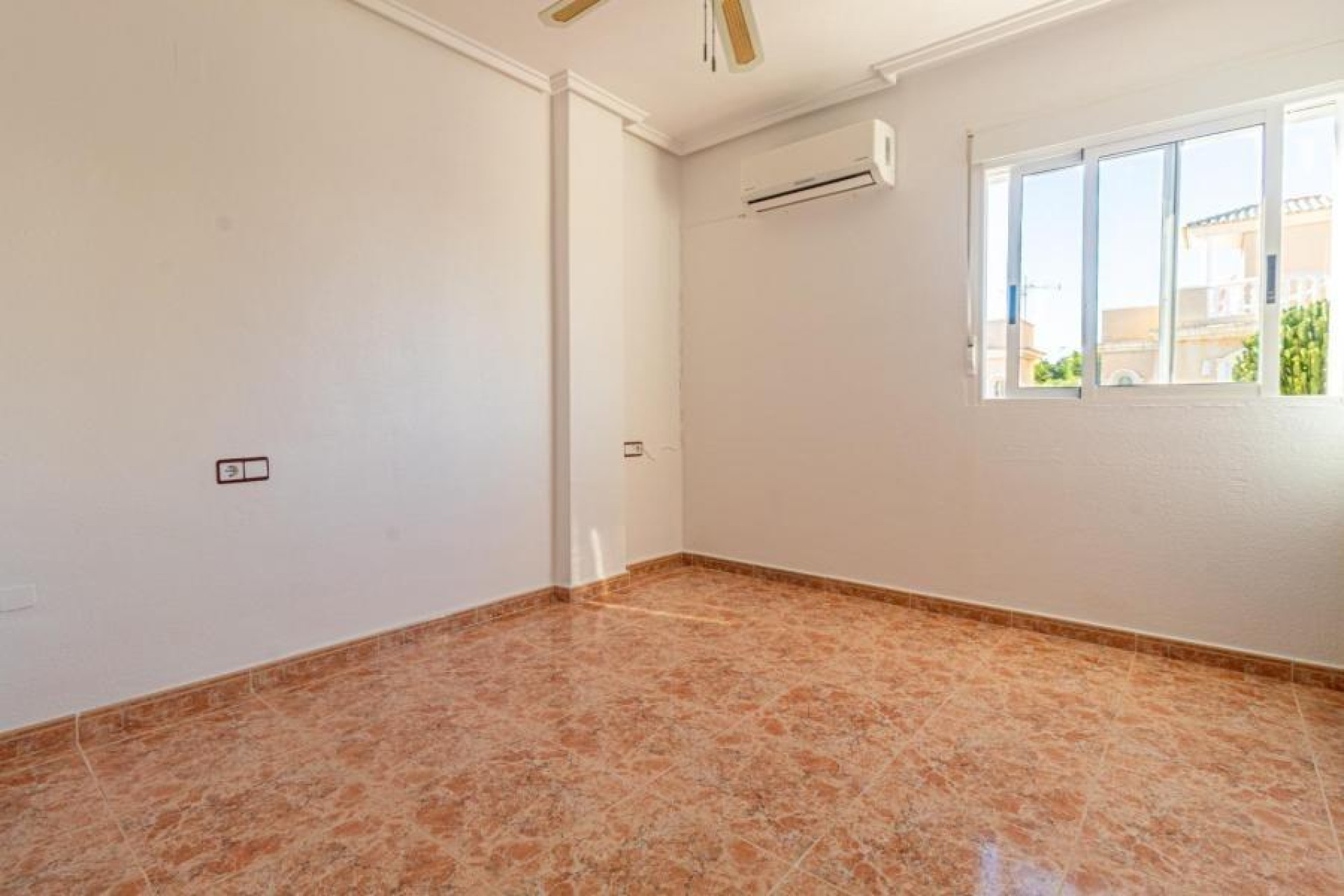 Resale - Bungalow - Torrevieja - Parque las naciones