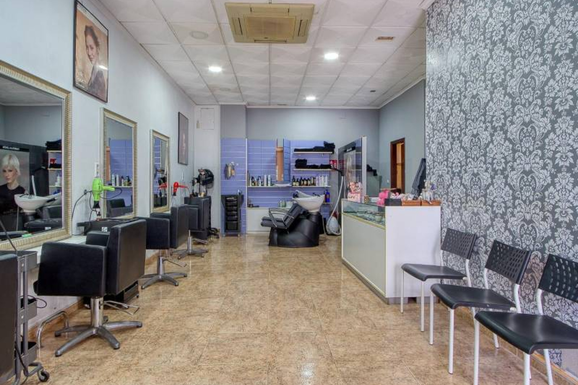 Resale - Commercial - Torrevieja - La Mata