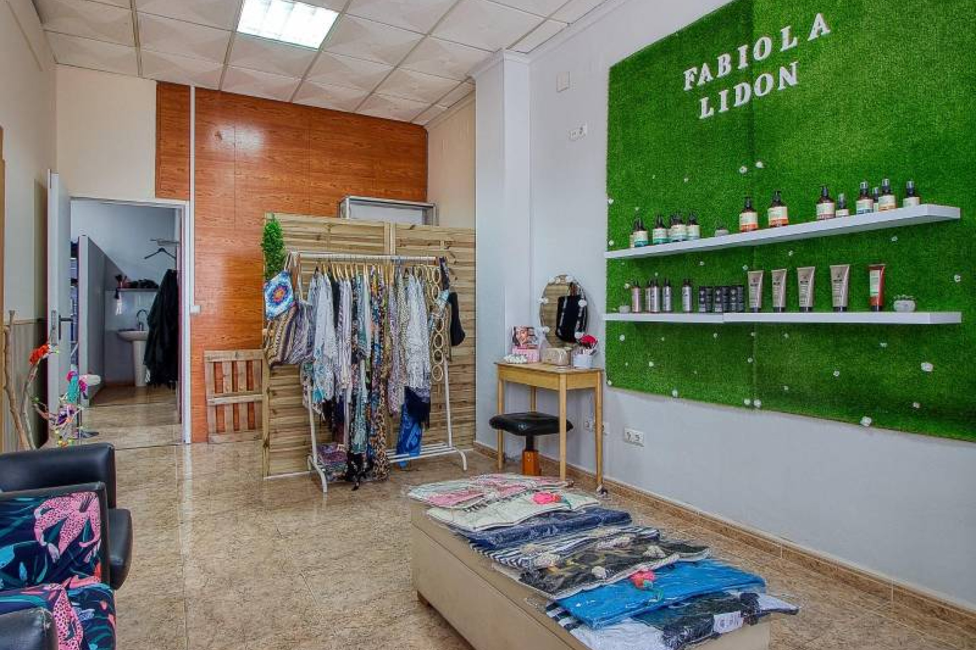 Resale - Commercial - Torrevieja - La Mata