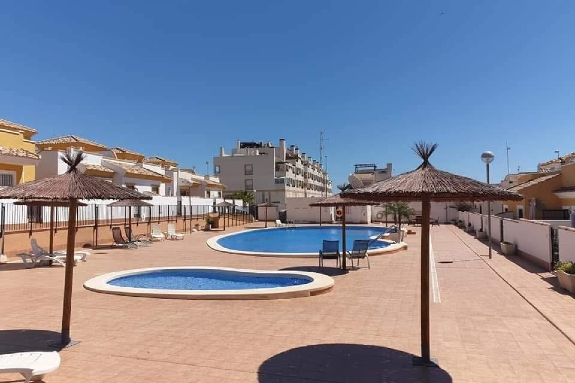 Resale - Town house / semi detached - Orihuela Costa - Entre Naranjos Vistabella