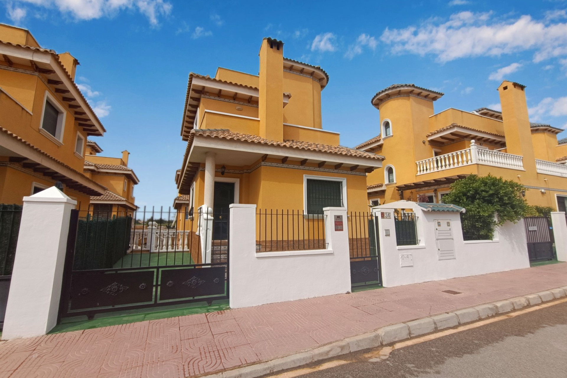 Resale - Villa - Ciudad Quesada - Lo marabú