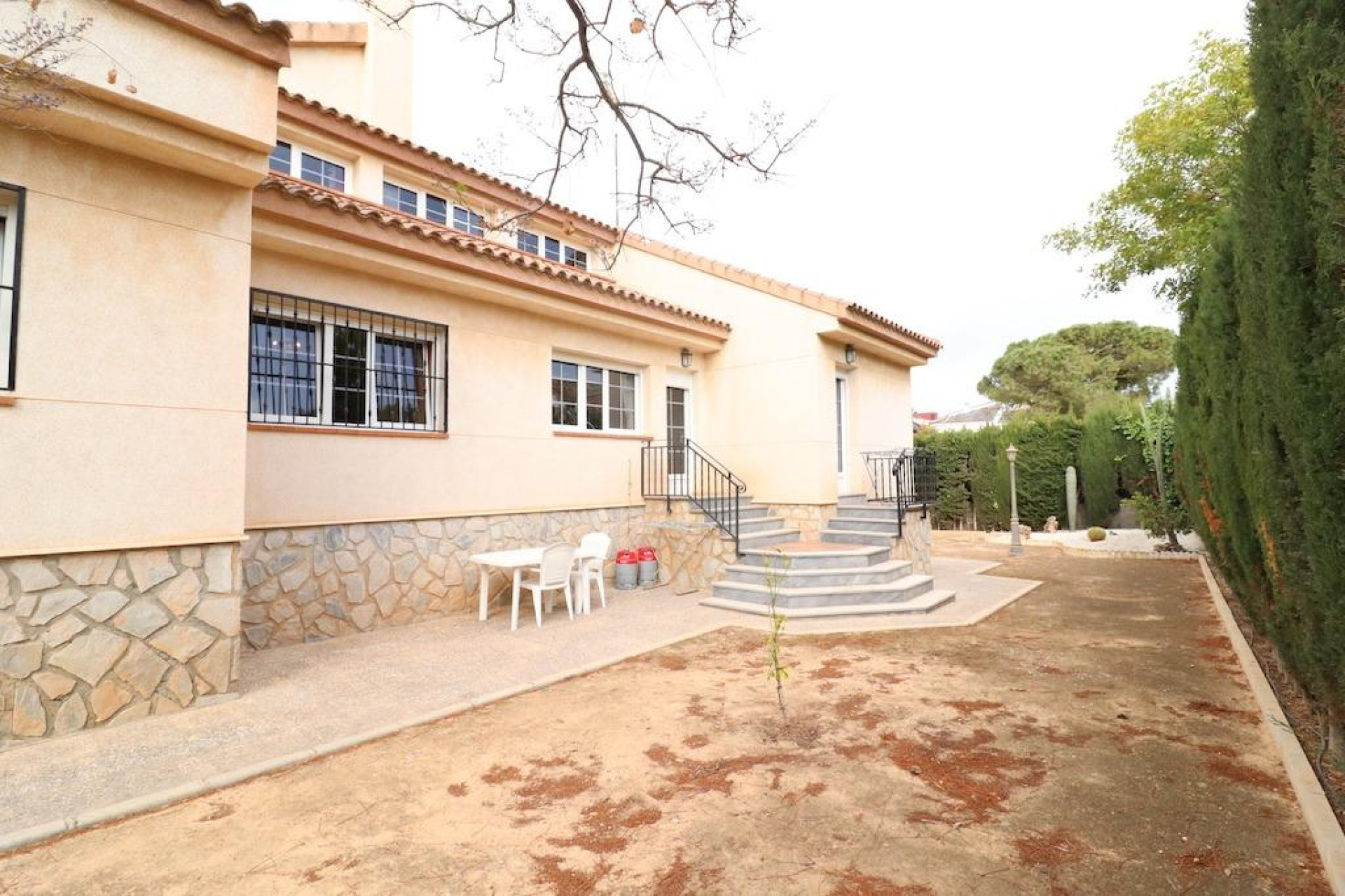 Resale - Villa - Pilar de la Horadada - RioMar