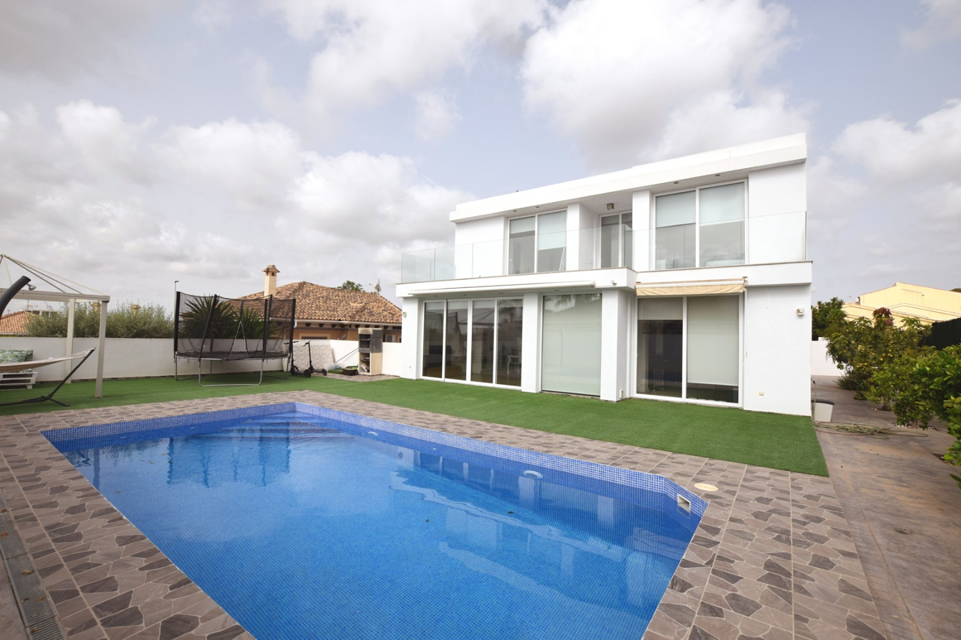 Resale - Villa - San Fulgencio - La Marina