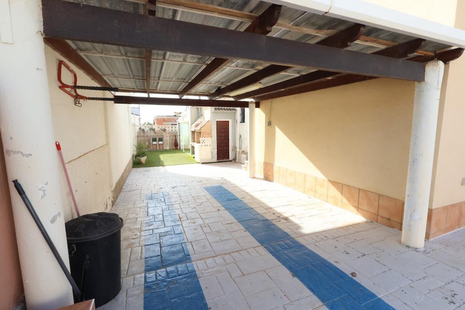 Resale - Villa - Torrevieja - La Siesta - El Salado - Torreta