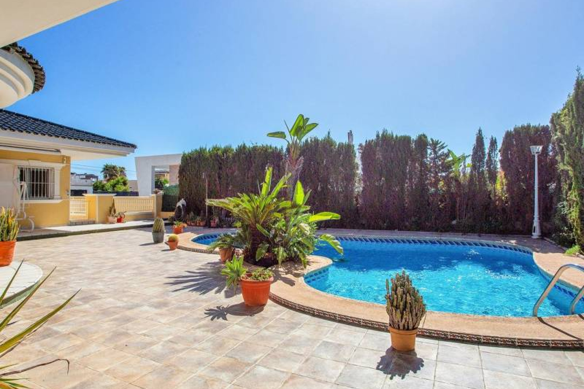 Resale - Villa - Torrevieja - Torreta florida