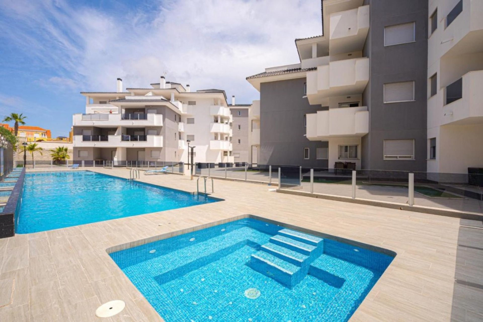 Reventa - Apartamento / piso - Campoamor