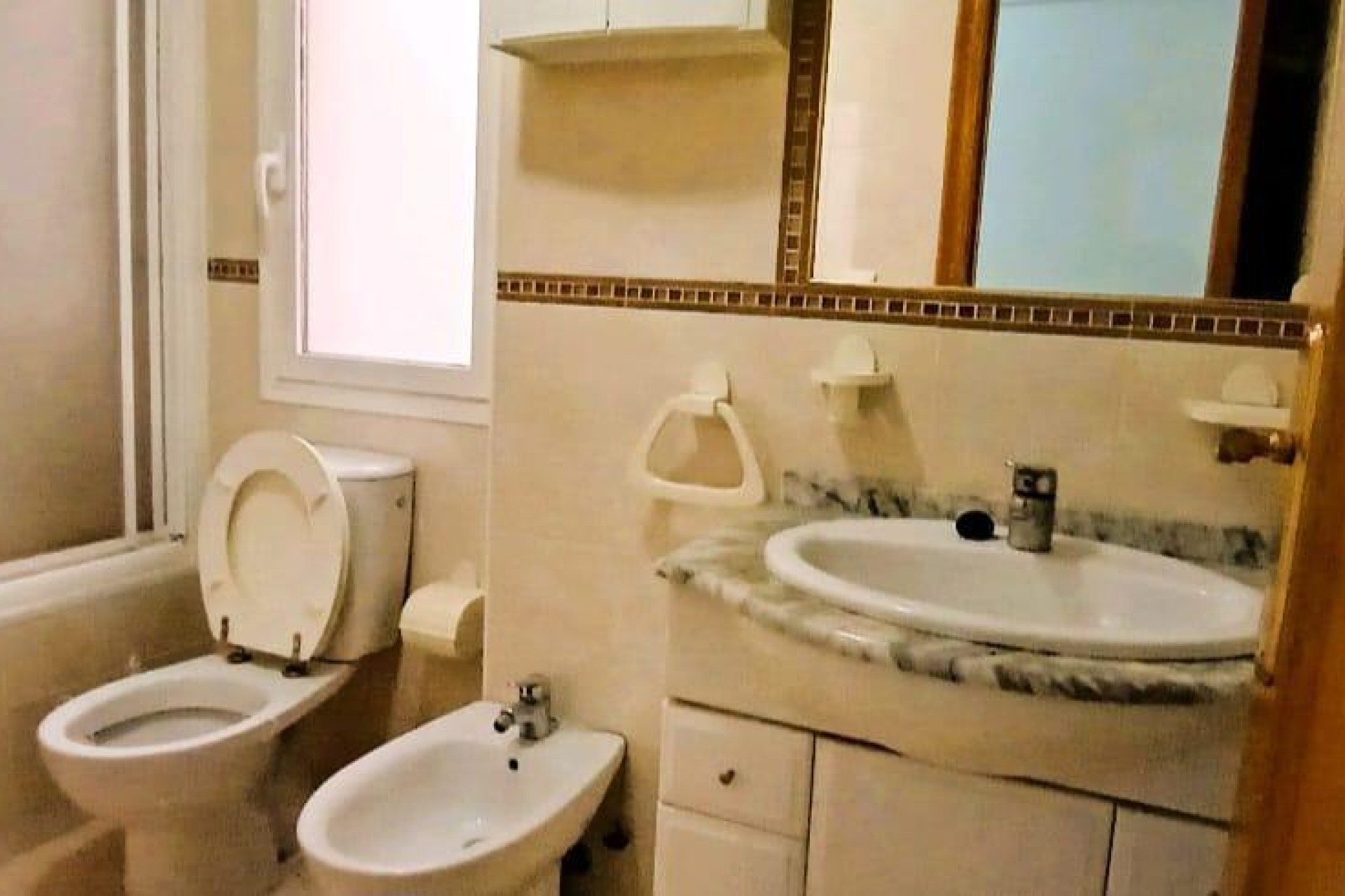 Reventa - Apartamento / piso - Torrevieja - Centro