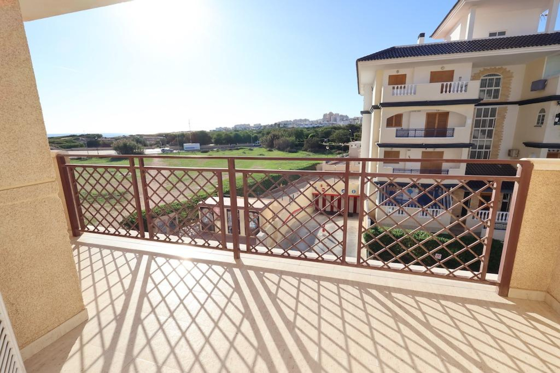 Reventa - Apartamento / piso - Torrevieja - La Mata