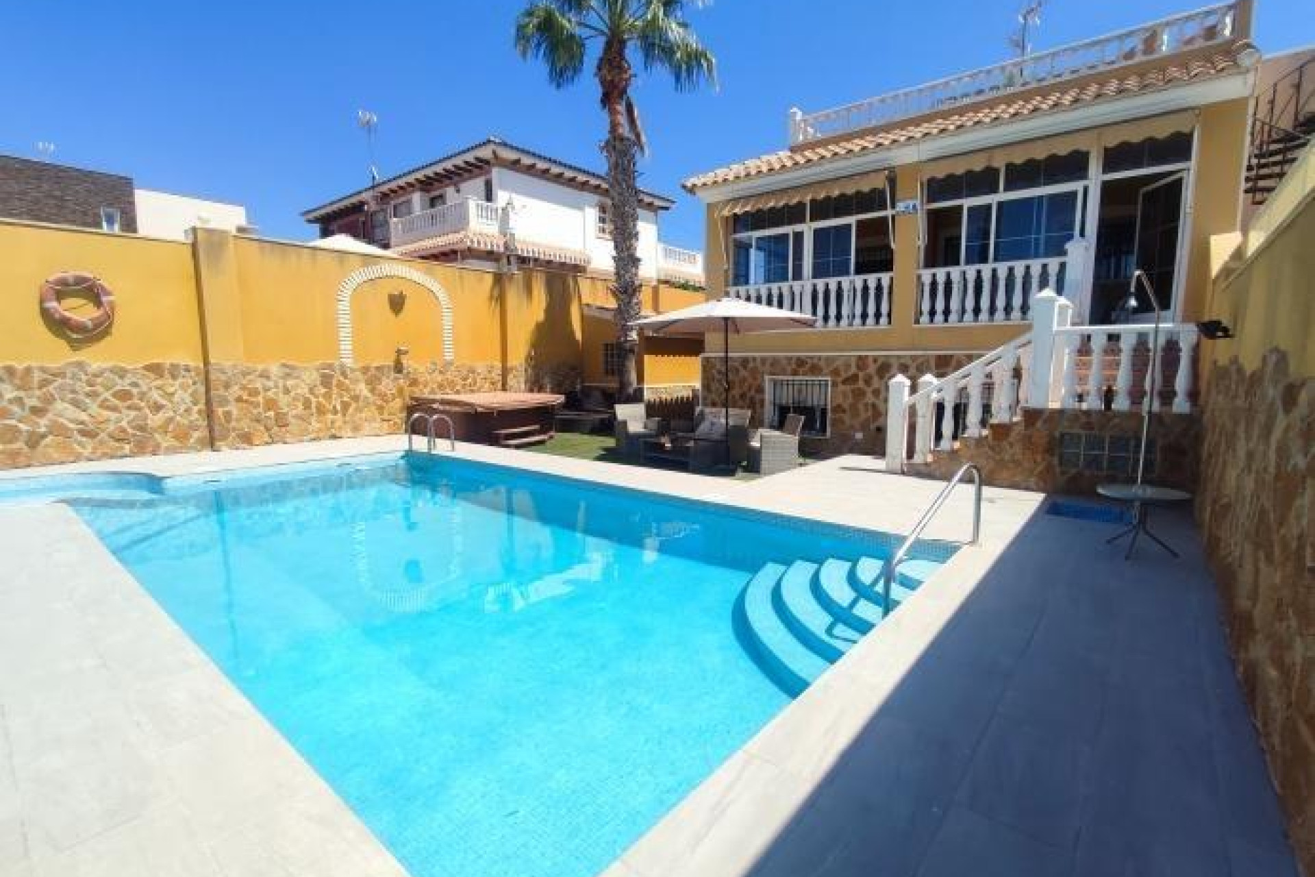 Reventa - Villa - Torrevieja - Aguas nuevas 1