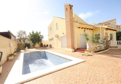 Villa - Resale - Orihuela Costa - Playa Flamenca