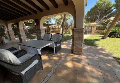 Villa - Resale - Orihuela Costa - Punta Prima