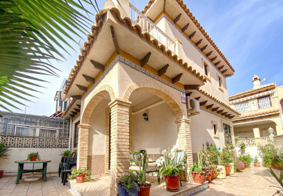 Villa - Resale - Torrevieja - Las calas