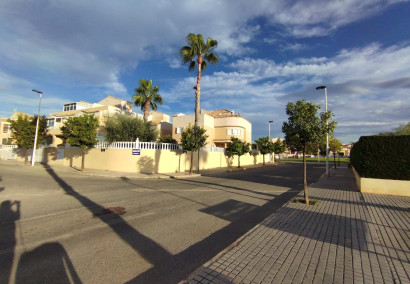 Villa - Resale - Torrevieja - Torreta florida