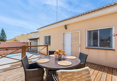 Villa - Resale - Torrevieja - Torrevieja