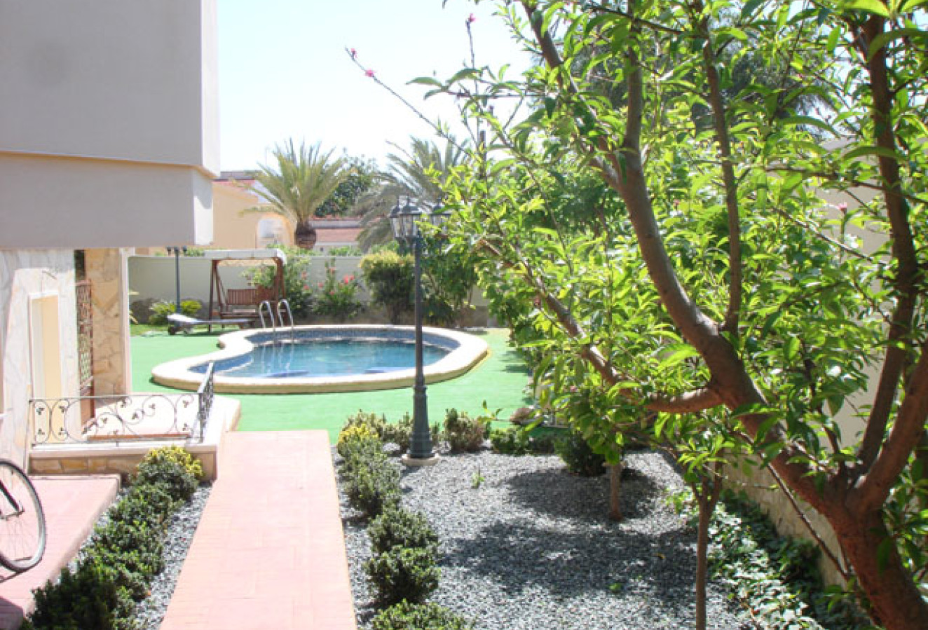 Reventa - Villa - Ciudad Quesada - Central Quesada