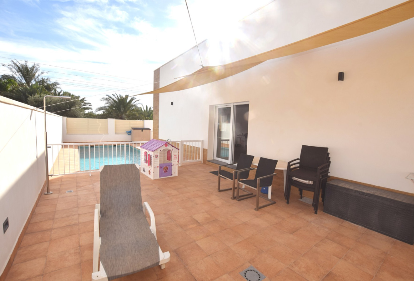 Resale - Villa - Almoradi