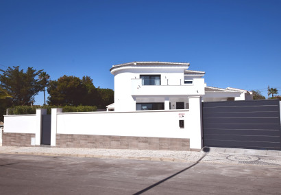 Reventa - Villa - Ciudad Quesada - Central Quesada