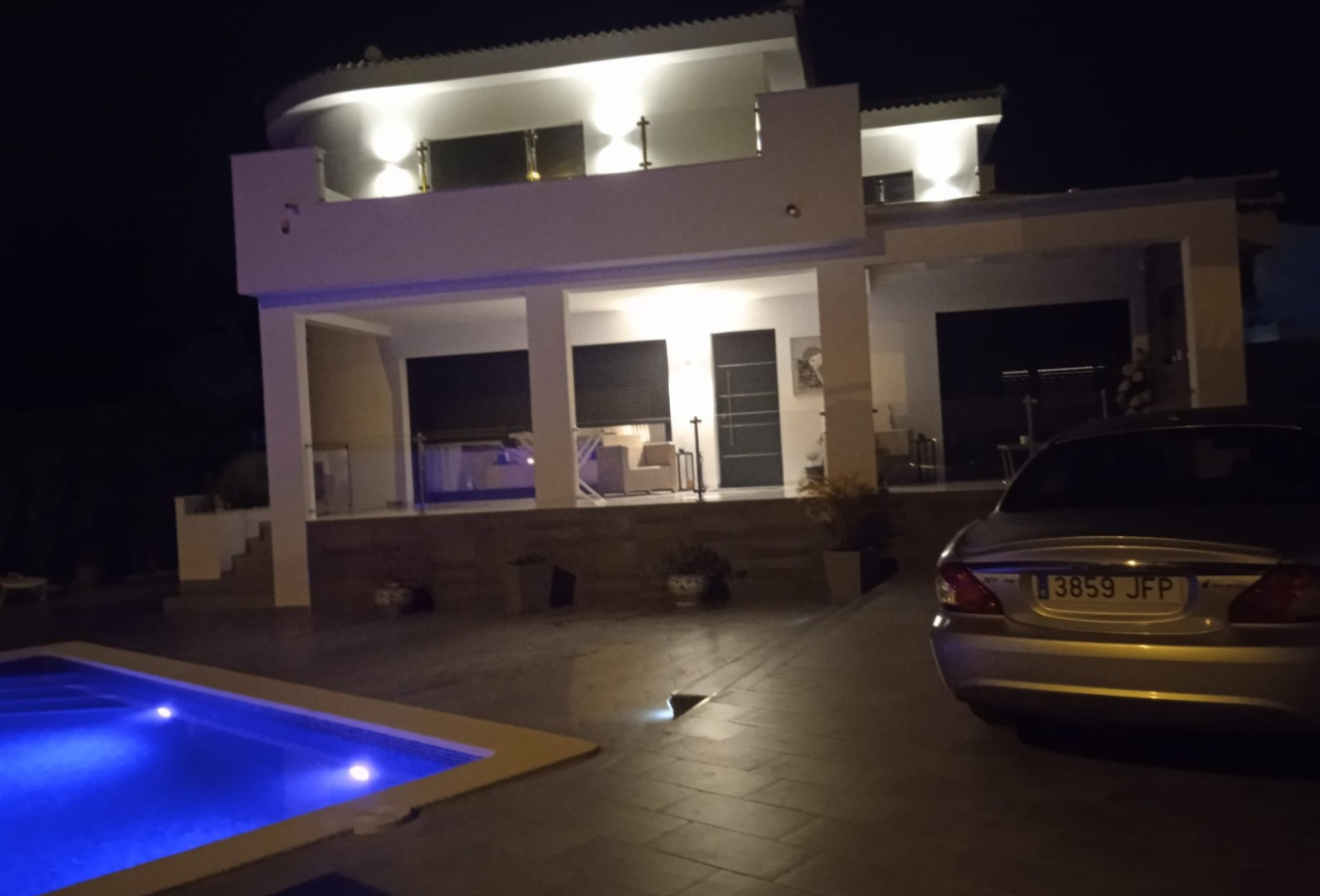 Reventa - Villa - Ciudad Quesada - Central Quesada